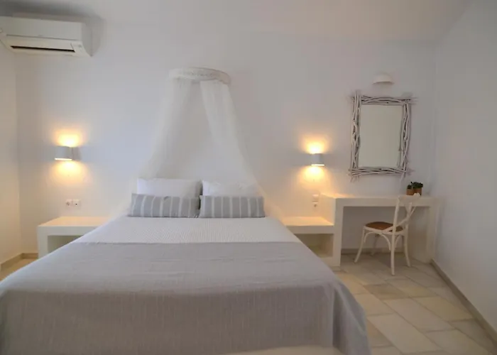 Artemis 2* Antiparos