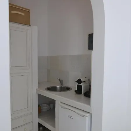 Artemis 2* Antiparos Town