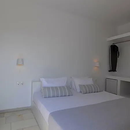 ホテル Artemis Antiparos Town
