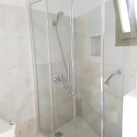 Szálloda Artemis 2*